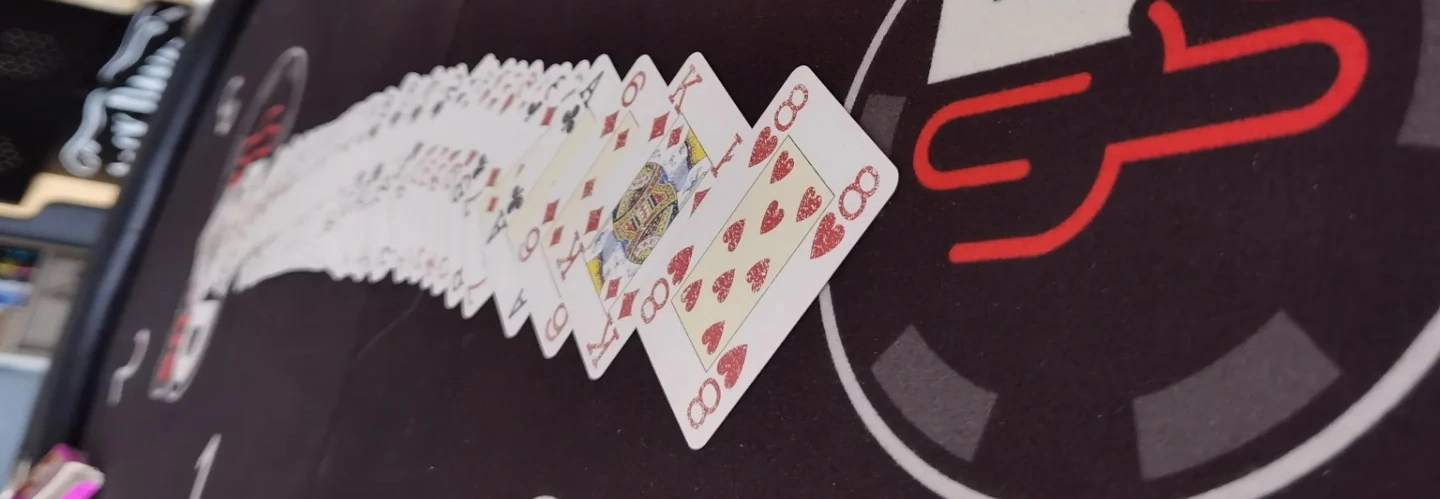 Le Joker - Bar ludique et restaurant à pâtes - Saintes